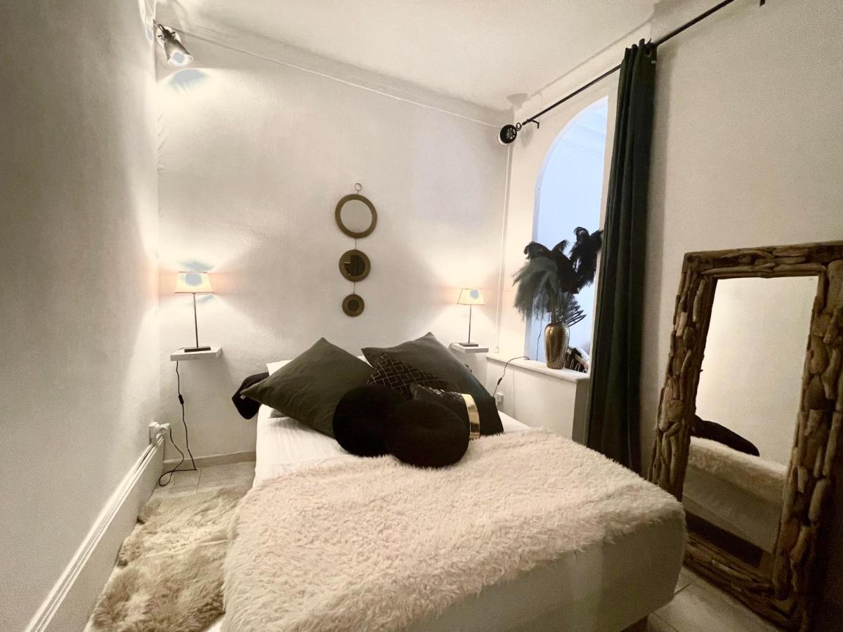 Spity Apartment เอก-มอร์ต ภายนอก รูปภาพ